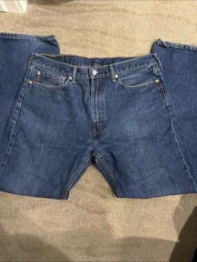 Levi’s Classic Men's Dark Blue Denim Jeans - Straight Fit size 36